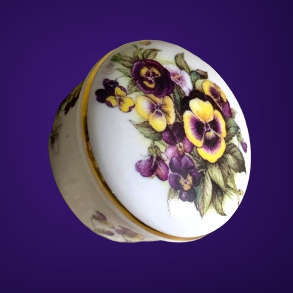 🚩 SOLD 🚩 Fine Bone China Gilded Ring Pill Box Wedding Gift - Picture 8 of 14